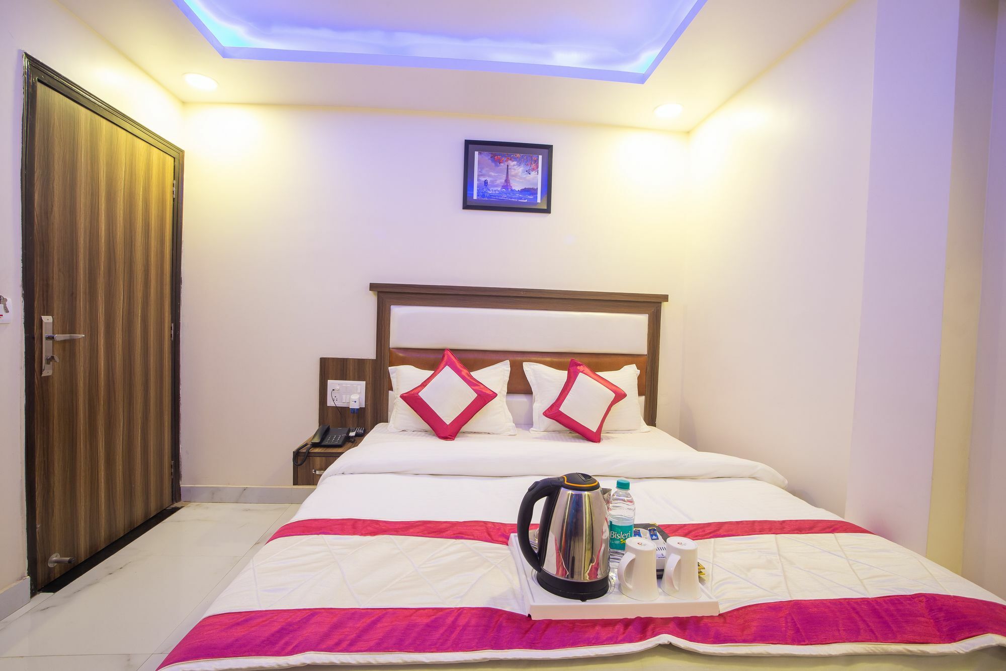 Hotel Sarthak Palace - By Pooja Hospitality New Delhi